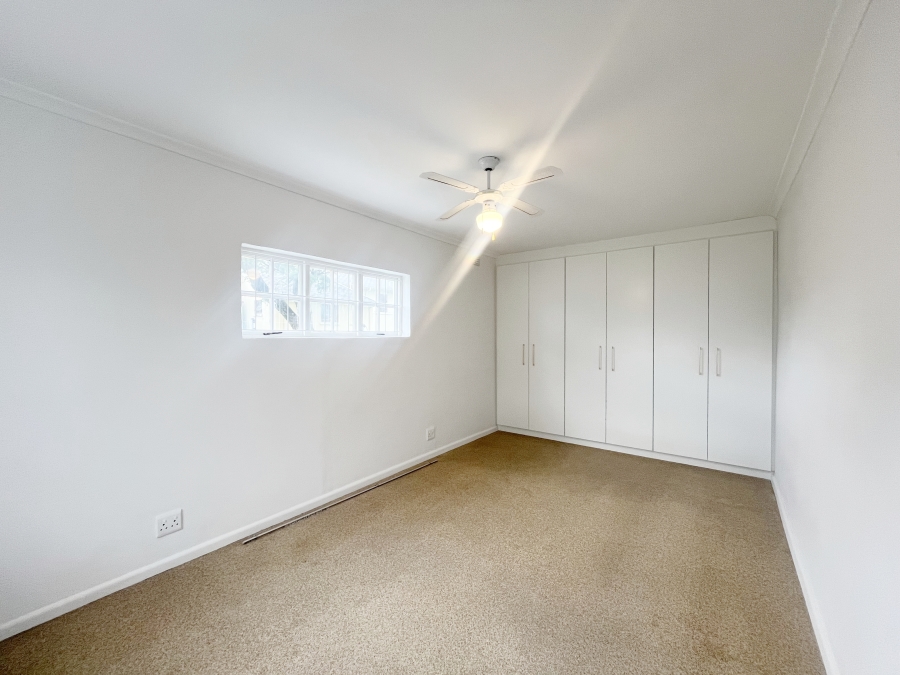 To Let 3 Bedroom Property for Rent in Lemoenkloof Western Cape